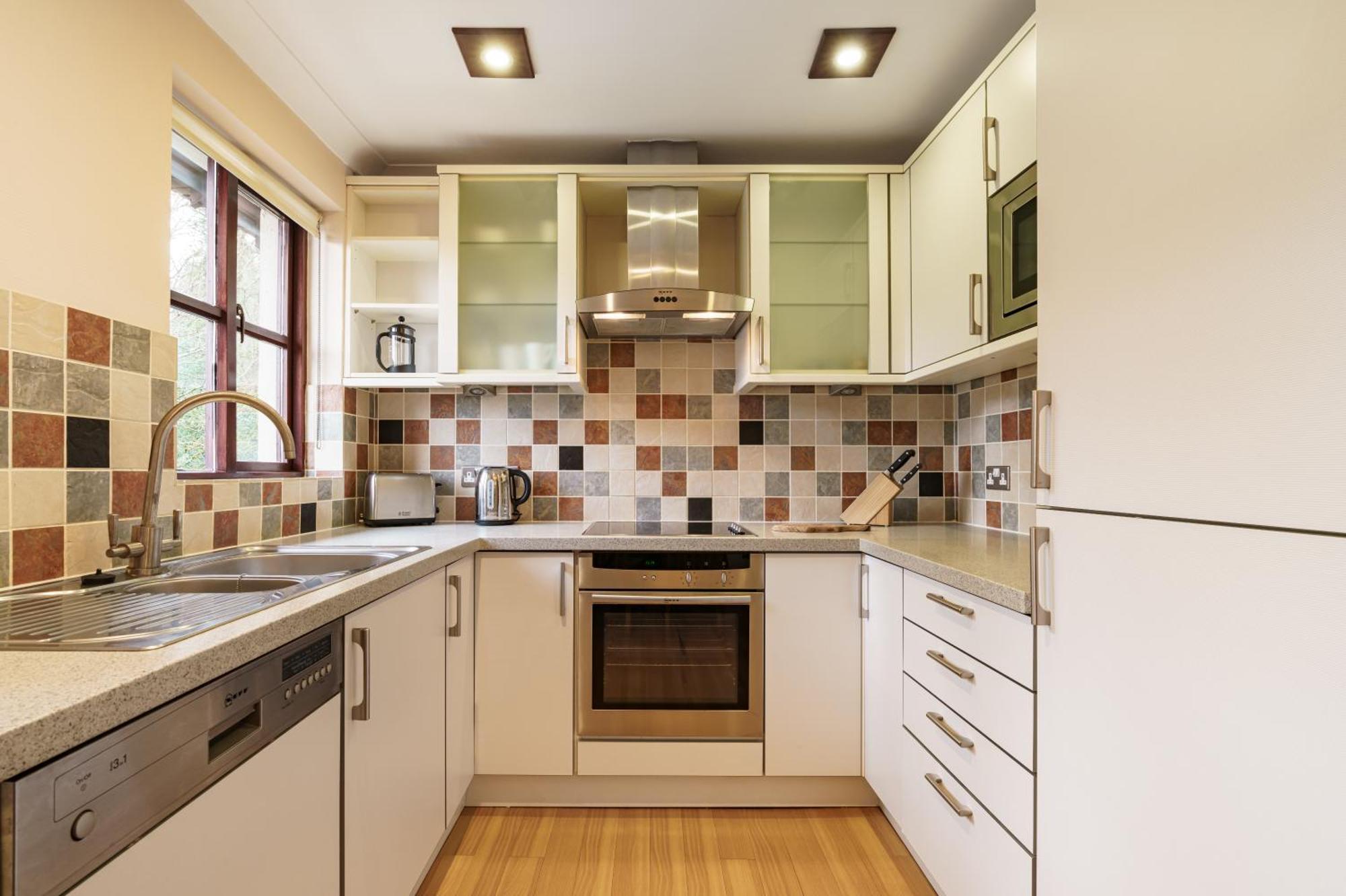 2 Bedroom Lake District Cottage At Windermere Marina Village Боунесс-он-Віндермір Екстер'єр фото